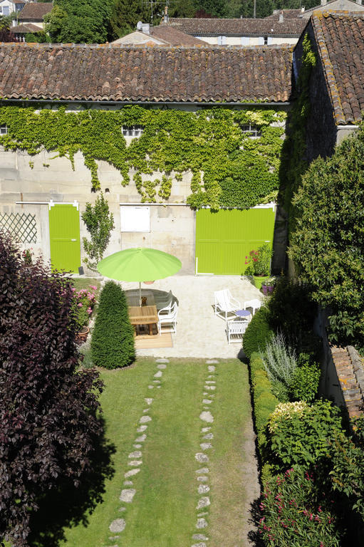 Chambres D'Hotes Les Tilleuls Cognac Exterior photo